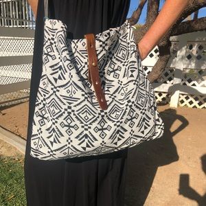 Black & White Shoulder bag/ Crossbody bag